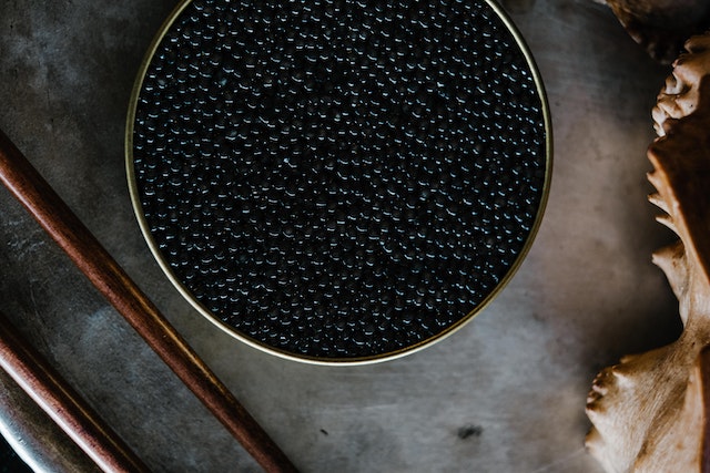 Caviar fait en France : est-ce une bonne idée d’en servir lors d’un mariage ?